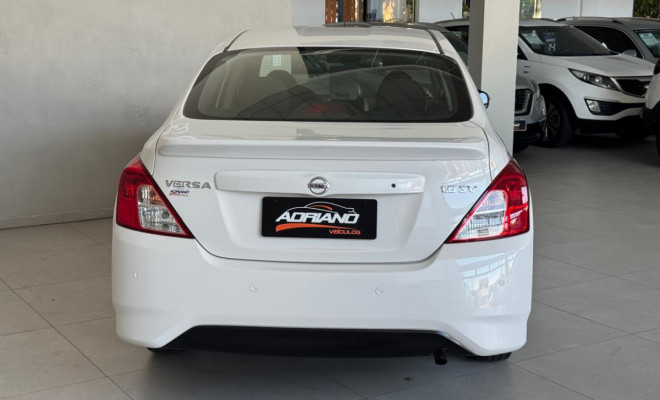 VERSA SV 1.6 Mec. 2019 - Só 60 Mil Km, Completo e Econômico!-1