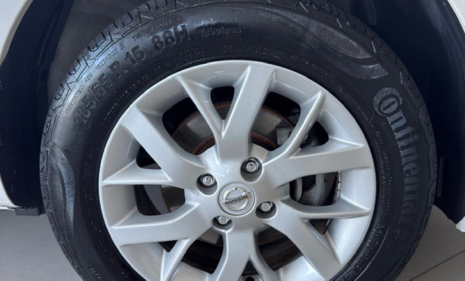 VERSA SV 1.6 Mec. 2019 - Só 60 Mil Km, Completo e Econômico!-14