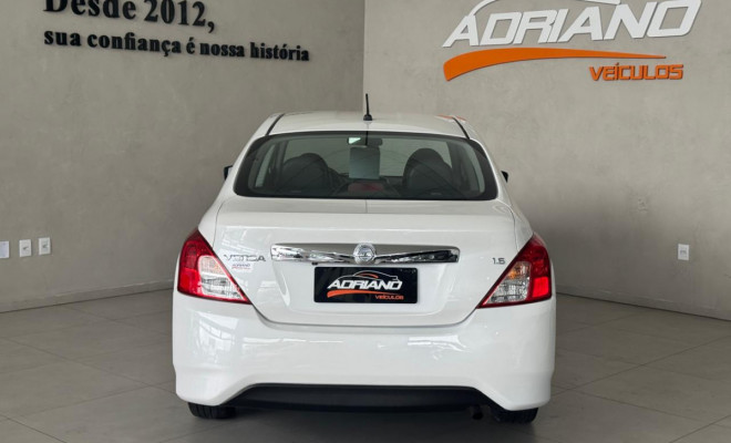 VERSA UNIQUE 1.6 2016 - Câmbio Manual, Completo e Econômico!-1