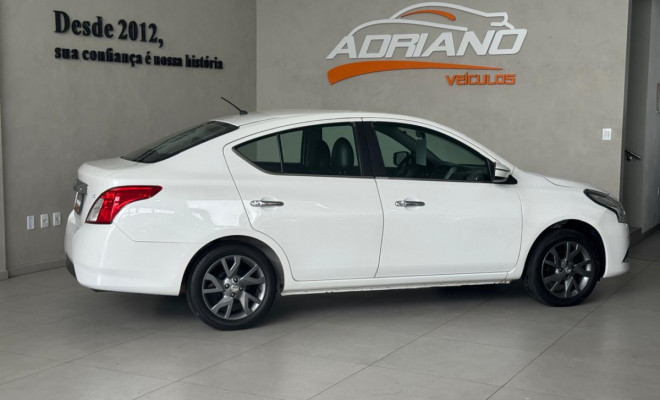 VERSA UNIQUE 1.6 2016 - Câmbio Manual, Completo e Econômico!-17