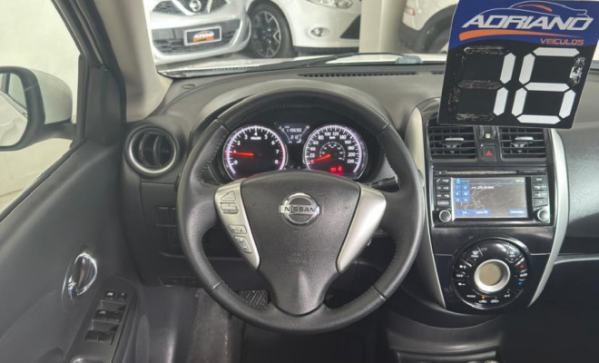 VERSA UNIQUE 1.6 2016 - Câmbio Manual, Completo e Econômico!-10