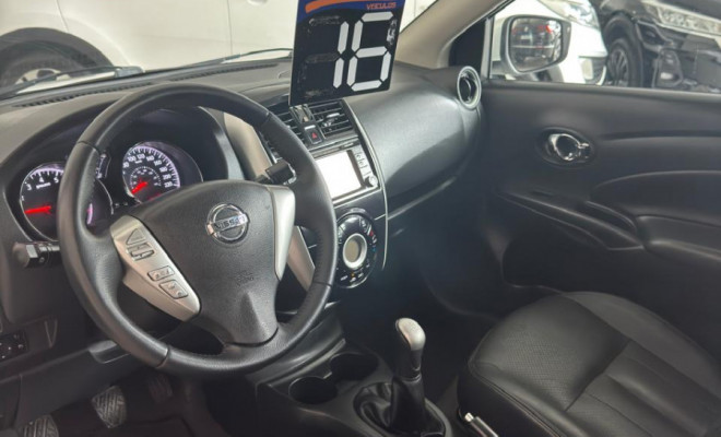 VERSA UNIQUE 1.6 2016 - Câmbio Manual, Completo e Econômico!-5