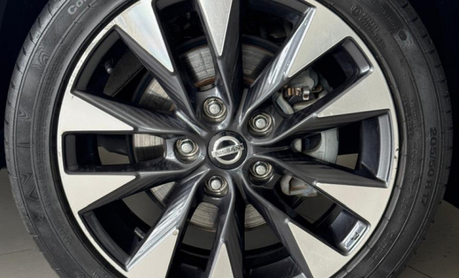 SENTRA SL 2.0 Aut. 2017 - Só 84 Mil Km, Com Teto Solar e Completíssimo!-16