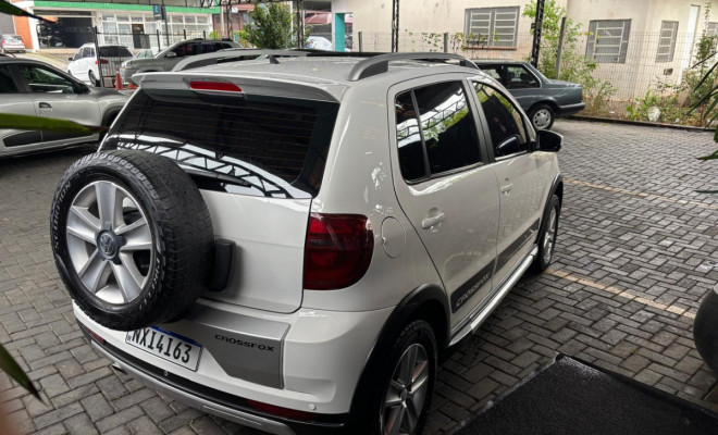 VW - VolksWagen CROSSFOX 1.6 Mi Total Flex 8V 5p 2011 Flex-0