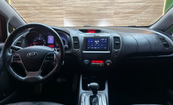 Kia Motors Cerato 1.6 16V  Flex  Aut. 2014-4