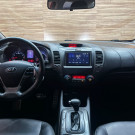 Kia Motors Cerato 1.6 16V  Flex  Aut. 2014-4