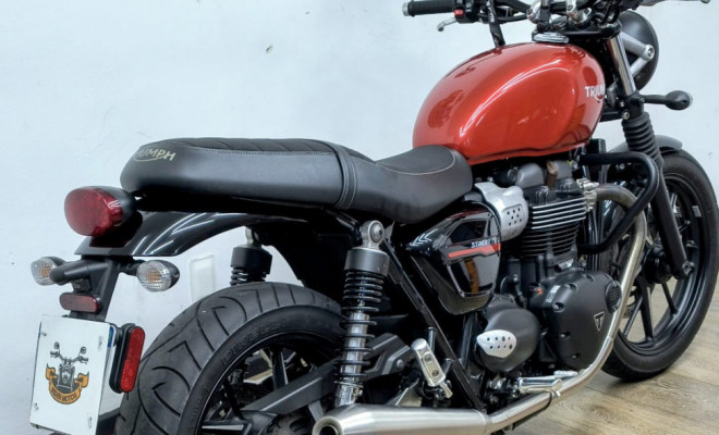 TRIUMPH STREET  TWIN 900cc 2020 Gasolina-9