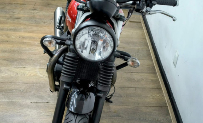 TRIUMPH STREET  TWIN 900cc 2020 Gasolina-1