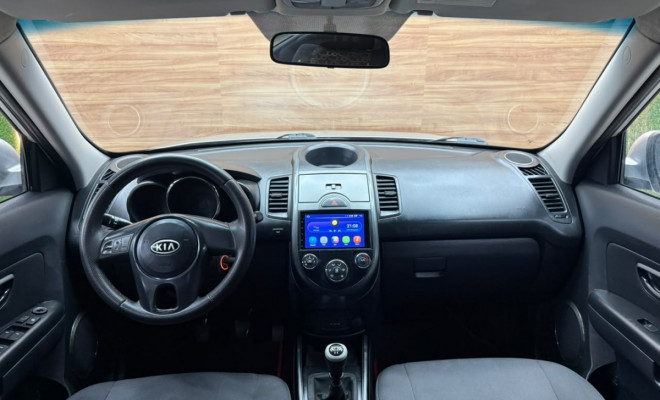 Kia Motors SOUL 1.6/ 1.6 16V FLEX Mec. 2011-3