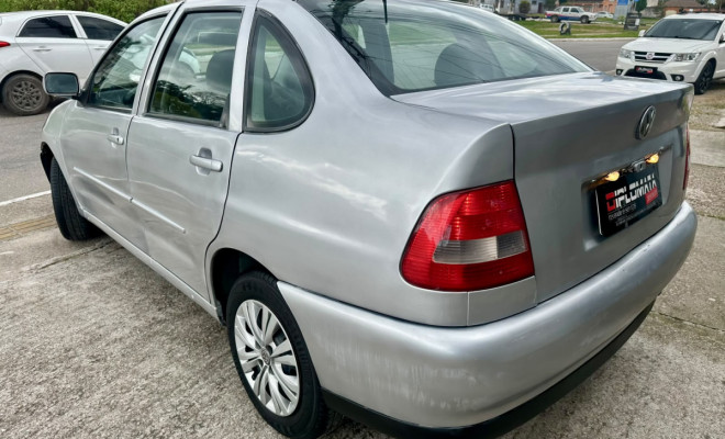 VW Polo Sedan Classic 1.8 Mi - 2001-3