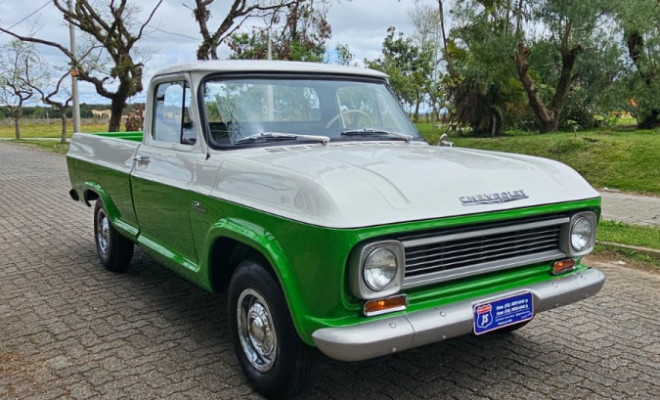 GM - Chevrolet C-14 1968 Gasolina