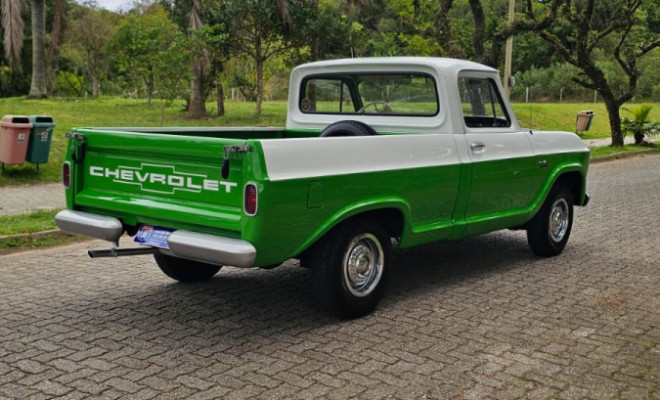 GM - Chevrolet C-14 1968 Gasolina-5