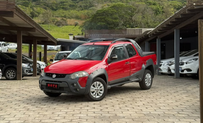 Fiat Strada Adventure1.8/ 1.8 LOCKER Flex CD 2013 Flex