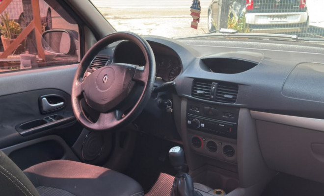 Renault SYMBOL Expression Hi-Flex 1.6 8V 4p 2011 Flex-3