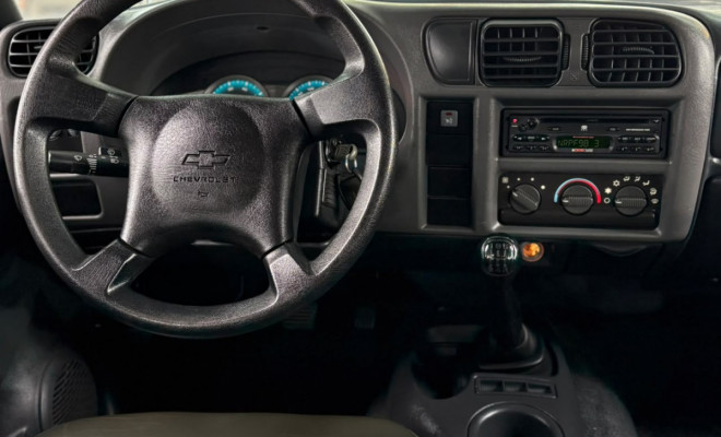 GM - Chevrolet S10 P-Up Executive 2.4 MPFI F.Power CD 2010 Flex-8