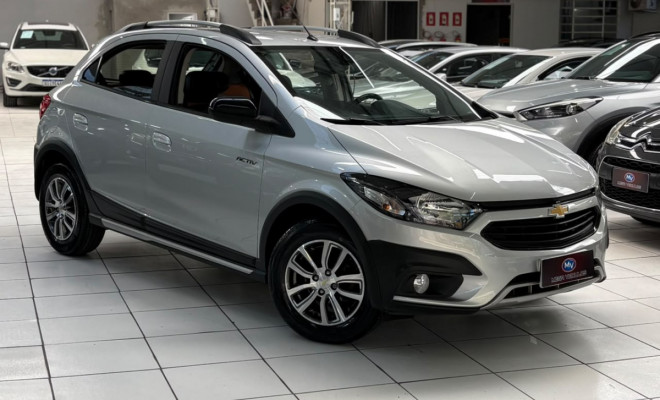 GM - Chevrolet ONIX HATCH ACTIV 1.4 8V Flex 5p Mec. 2017 Flex