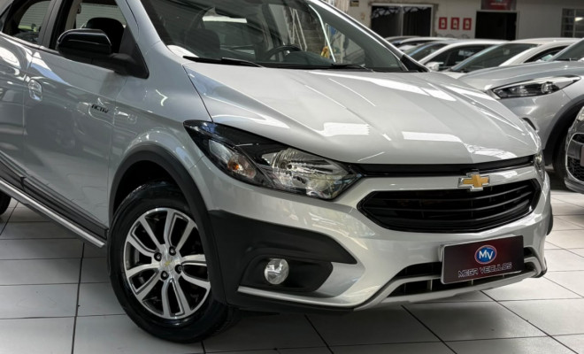 GM - Chevrolet ONIX HATCH ACTIV 1.4 8V Flex 5p Mec. 2017 Flex-0
