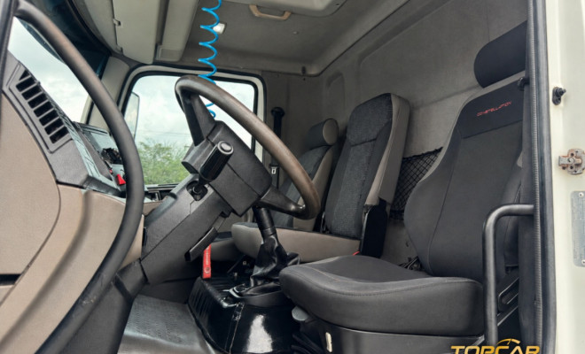 VOLKSWAGEN 13-190 E Constellation 2p (diesel)(E5) 2015 Diesel-12