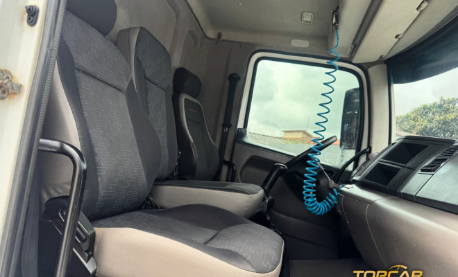 VOLKSWAGEN 13-190 E Constellation 2p (diesel)(E5) 2015 Diesel-17