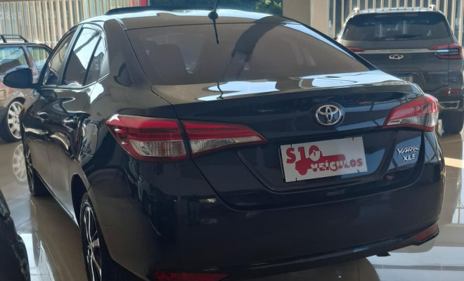 Toyota YARIS XLS Connect Sed. 1.5 Flex 16V Aut. 2022 Flex-4