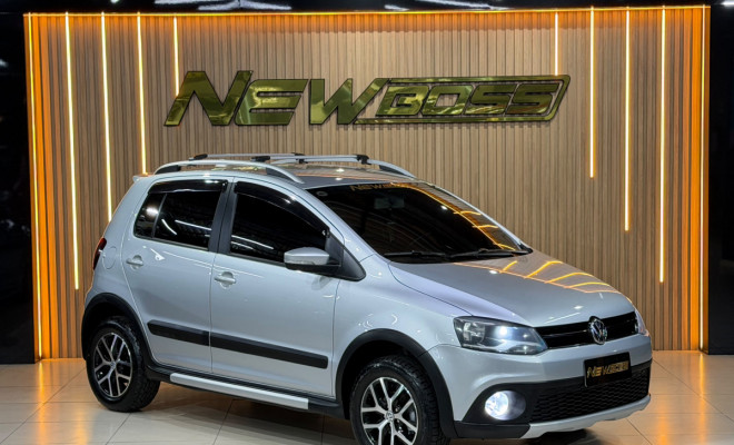 VW - VolksWagen CROSSFOX 1.6 Mi Total Flex 8V 5p 2013 Flex