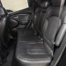 Hyundai ix35 2.0 16V 170cv 2WD/4WD Aut. 2011 Gasolina-12