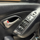 Hyundai ix35 2.0 16V 170cv 2WD/4WD Aut. 2011 Gasolina-11