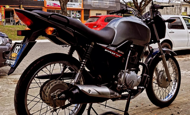 HONDA CG 125 FAN / FAN KS / 125 i FAN 2015 Gasolina-1