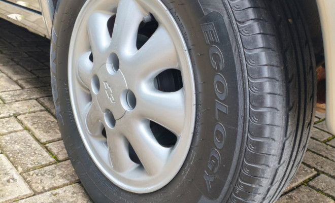 GM - Chevrolet Corsa Sed Classic Spirit 1.6 MPFI VHC 8V 2005 Flex-3