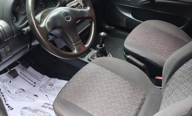 GM - Chevrolet Corsa Sed Classic Spirit 1.6 MPFI VHC 8V 2005 Flex-6