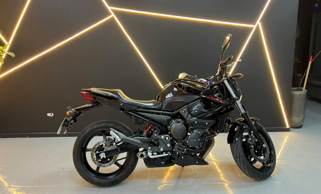 YAMAHA XJ6 N/ABS 2011 Gasolina  OPORTUNIDADE-4