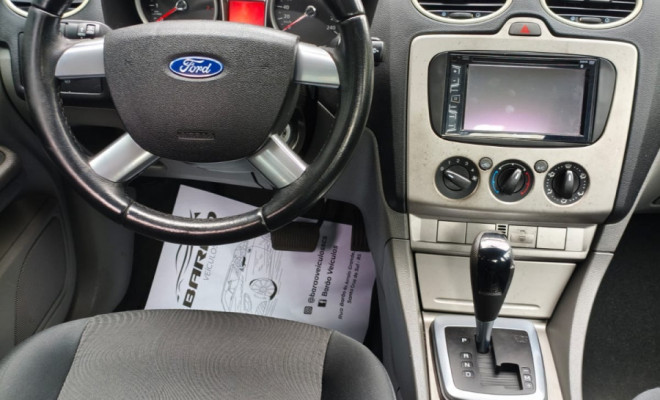 Ford Focus Sedan 2.0 16V/2.0 16V Flex 4p Aut. 2010 Flex-4