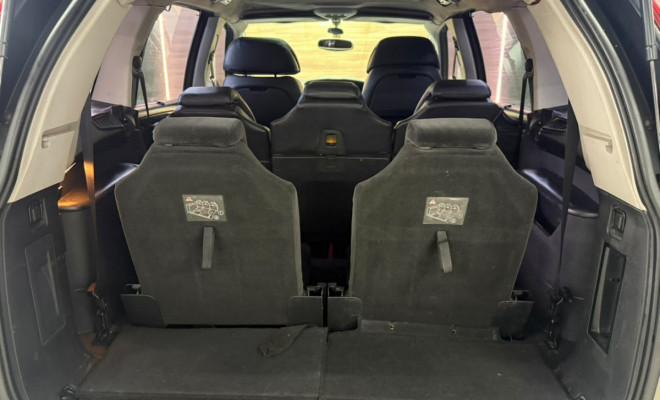 Citroën Grand C4 Picasso 2.0 16V 143cv Aut 2009 Gasolina-10