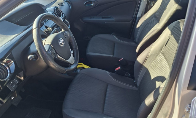 Toyota ETIOS XS Sedan 1.5 Flex 16V 4p Aut. 2018 Flex-6
