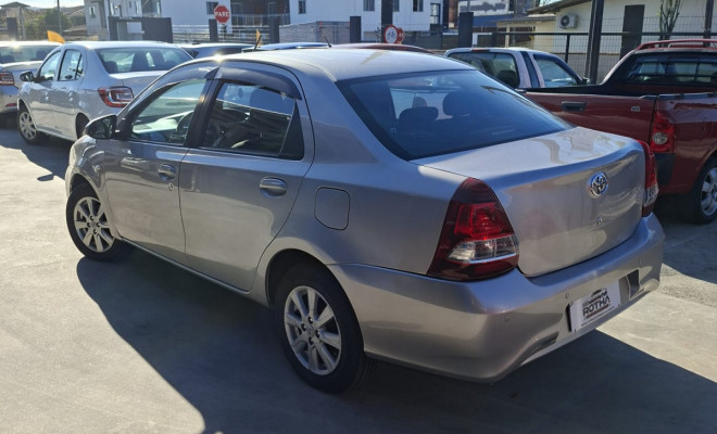 Toyota ETIOS XS Sedan 1.5 Flex 16V 4p Aut. 2018 Flex-2