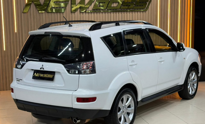 Mitsubishi OUTLANDER 2.0 16V 160cv Aut. 2012 Gasolina-4