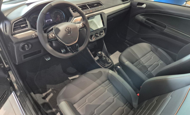 VW - VolksWagen Saveiro Extreme 1.6 Flex 16V CD Zero KM Flex-5