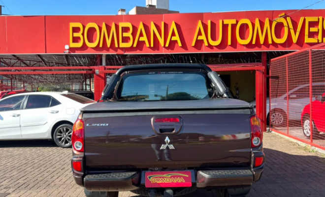 Mitsubishi L200 Triton HPE 3.2 CD TB Int.Diesel Aut 2016 Diesel-2
