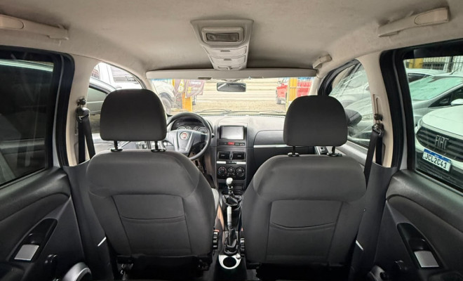 Fiat Idea ESSENCE 1.6 Flex 16V 5p 2011 Flex-6