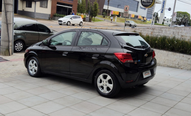 GM - Chevrolet ONIX HATCH LTZ 1.4 8V FlexPower 5p Mec. 2018 Flex-2