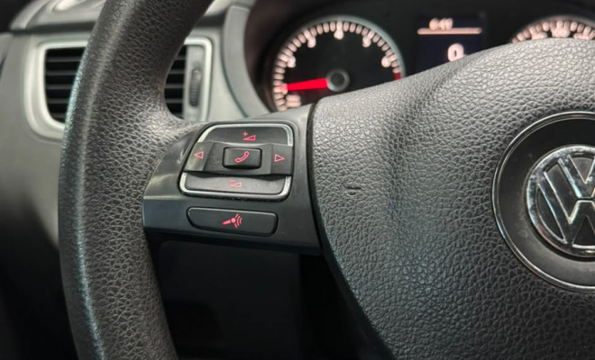 VW - VolksWagen Fox BLUEMOTION 1.0 Mi Total Flex 12V 5p 2014 Flex-4