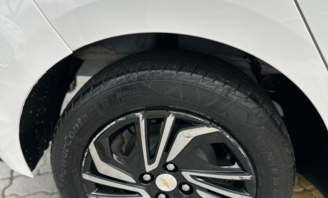 GM - Chevrolet ONIX HATCH LT 1.0 12V Flex 5p Mec. 2024 Flex-9