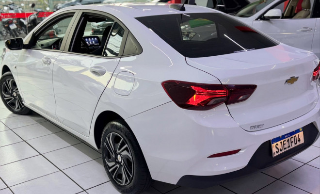 GM - Chevrolet ONIX SEDAN Plus LT2 1.0 2024-1