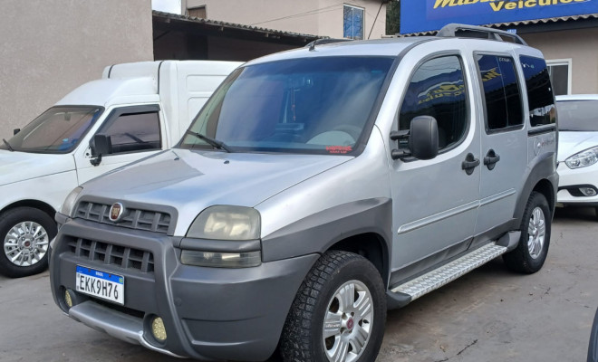 Fiat Doblo HLX 1.8 mpi Flex 5p 2009 Flex