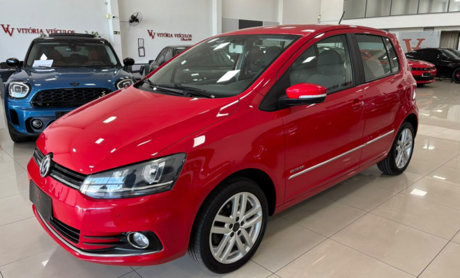 VW - VolksWagen Fox Highline1.6 Flex 2015-0