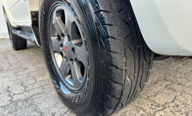 Mitsubishi Pajero Sport HPE 2.5 4x4 Diesel Aut. 2011 Diesel-12