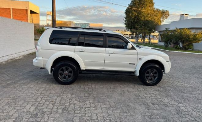 Mitsubishi Pajero Sport HPE 2.5 4x4 Diesel Aut. 2011 Diesel-17