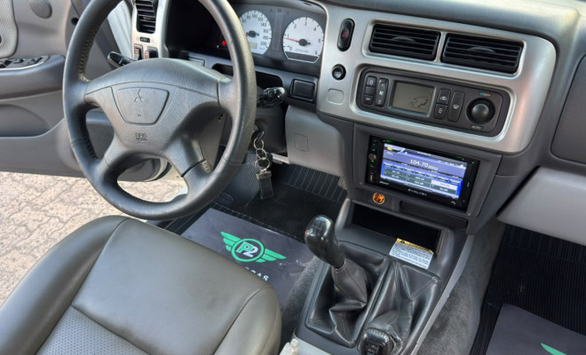Mitsubishi Pajero Sport HPE 2.5 4x4 Diesel Aut. 2011 Diesel-4