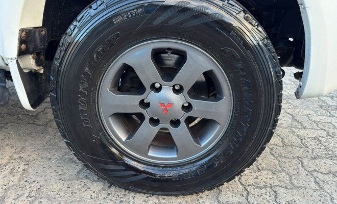 Mitsubishi Pajero Sport HPE 2.5 4x4 Diesel Aut. 2011 Diesel-11