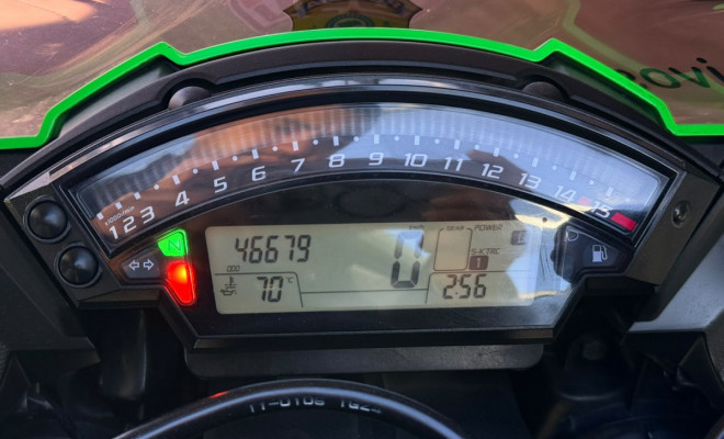 KAWASAKI NINJA  ZX-10R 2012 Gasolina-2